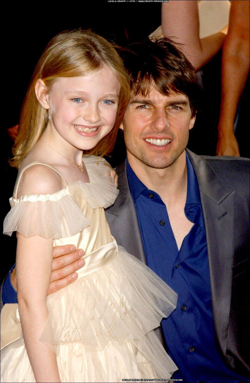 DakotaWOTWNYPremiere050.jpg