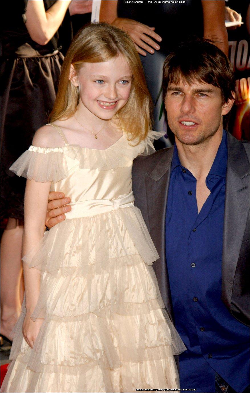 DakotaWOTWNYPremiere052.jpg