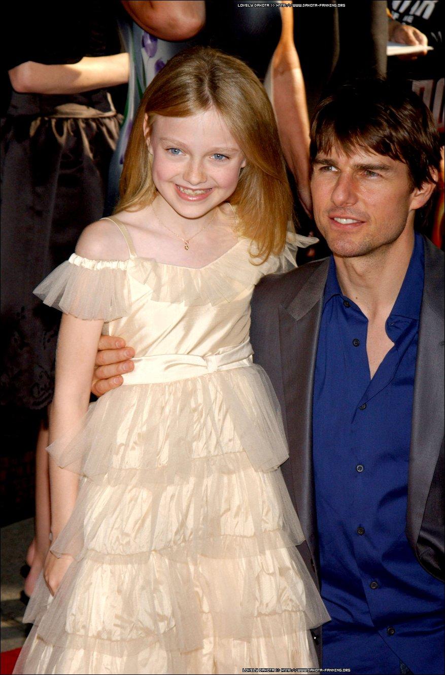 DakotaWOTWNYPremiere053.jpg