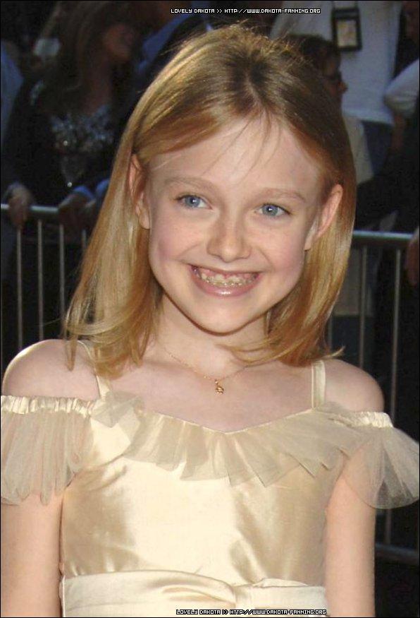 DakotaWOTWNYPremiere060.jpg