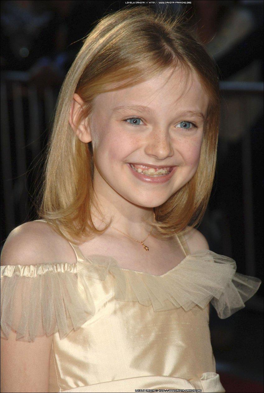 DakotaWOTWNYPremiere066.jpg