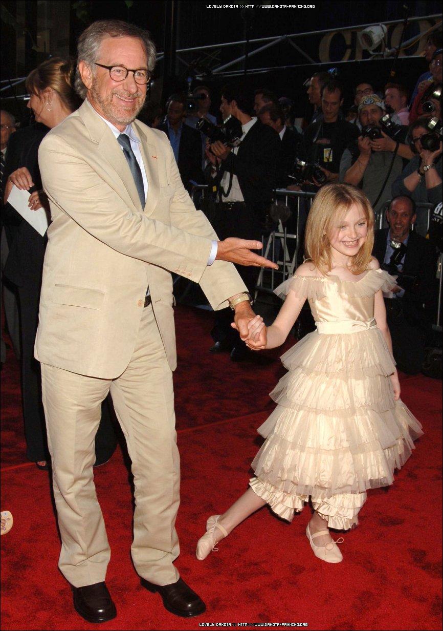 DakotaWOTWNYPremiere083.jpg