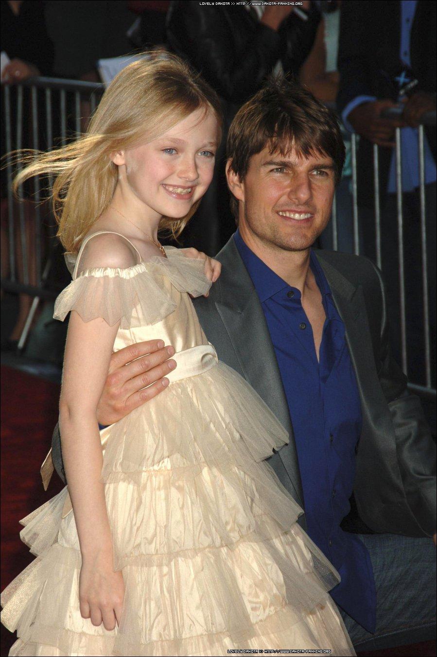 DakotaWOTWNYPremiere086.jpg
