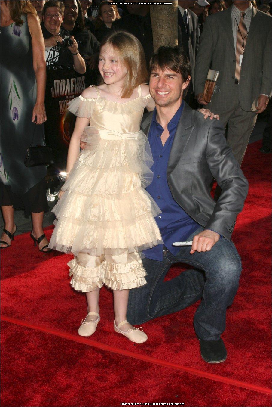 DakotaWOTWNYPremiere088.jpg
