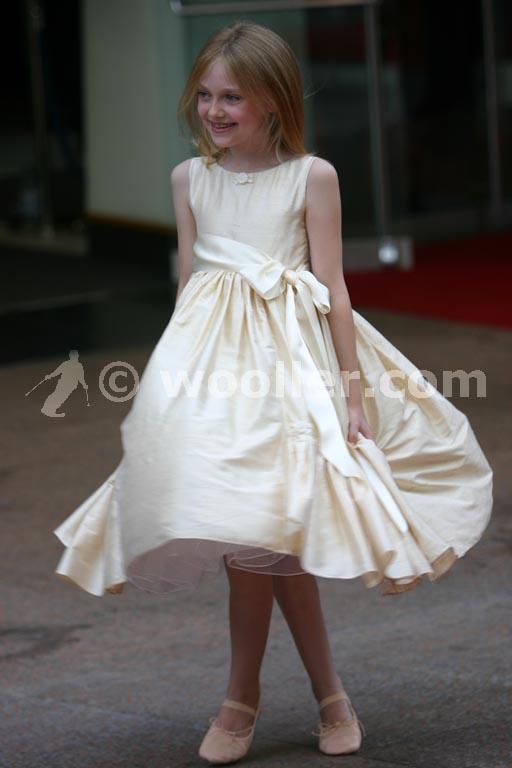 DakotaWOTWUKPremiere060.jpg