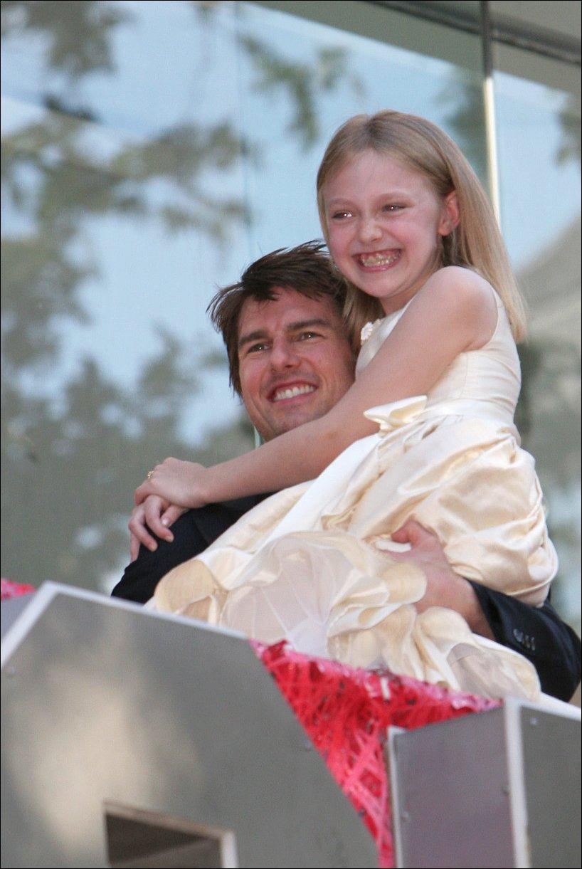 DakotaWOTWUKPremiere146.jpg