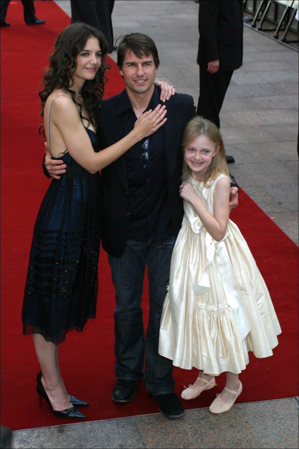 DakotaWOTWUKPremiere165.jpg