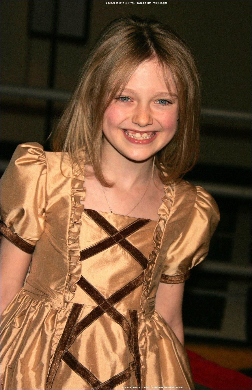 DakotaHASPremiere033.jpg