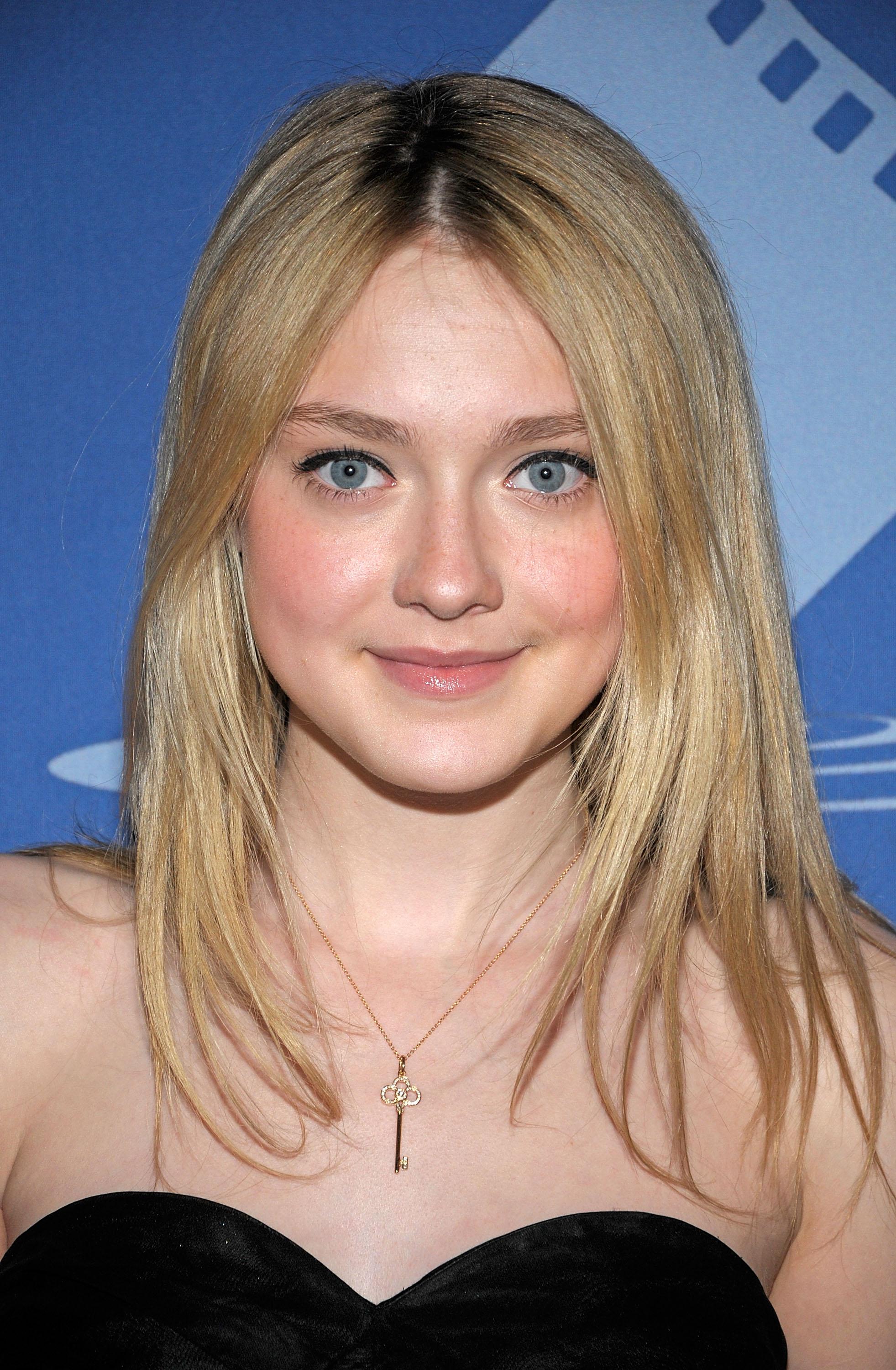 HQ
