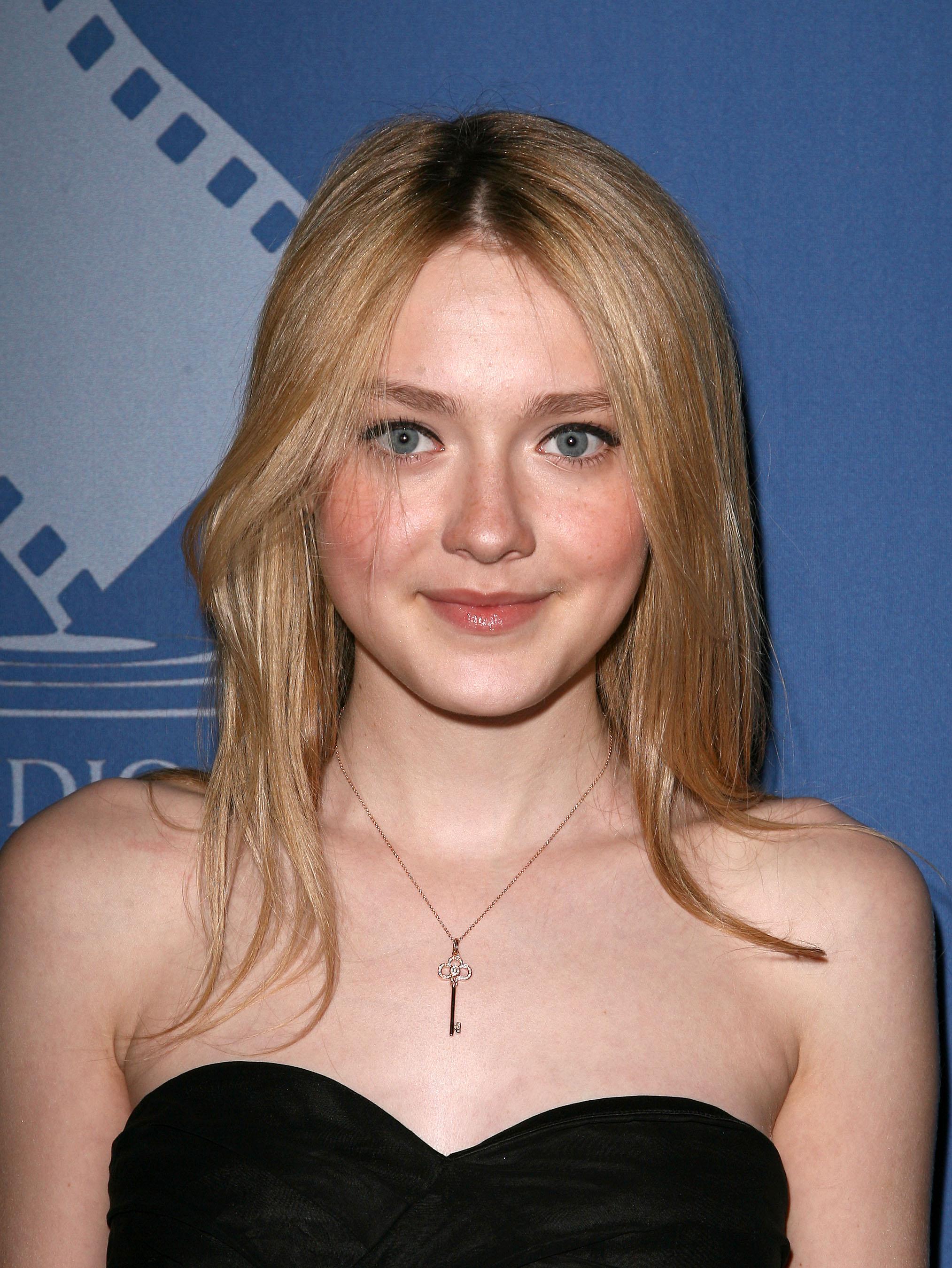 HQ
