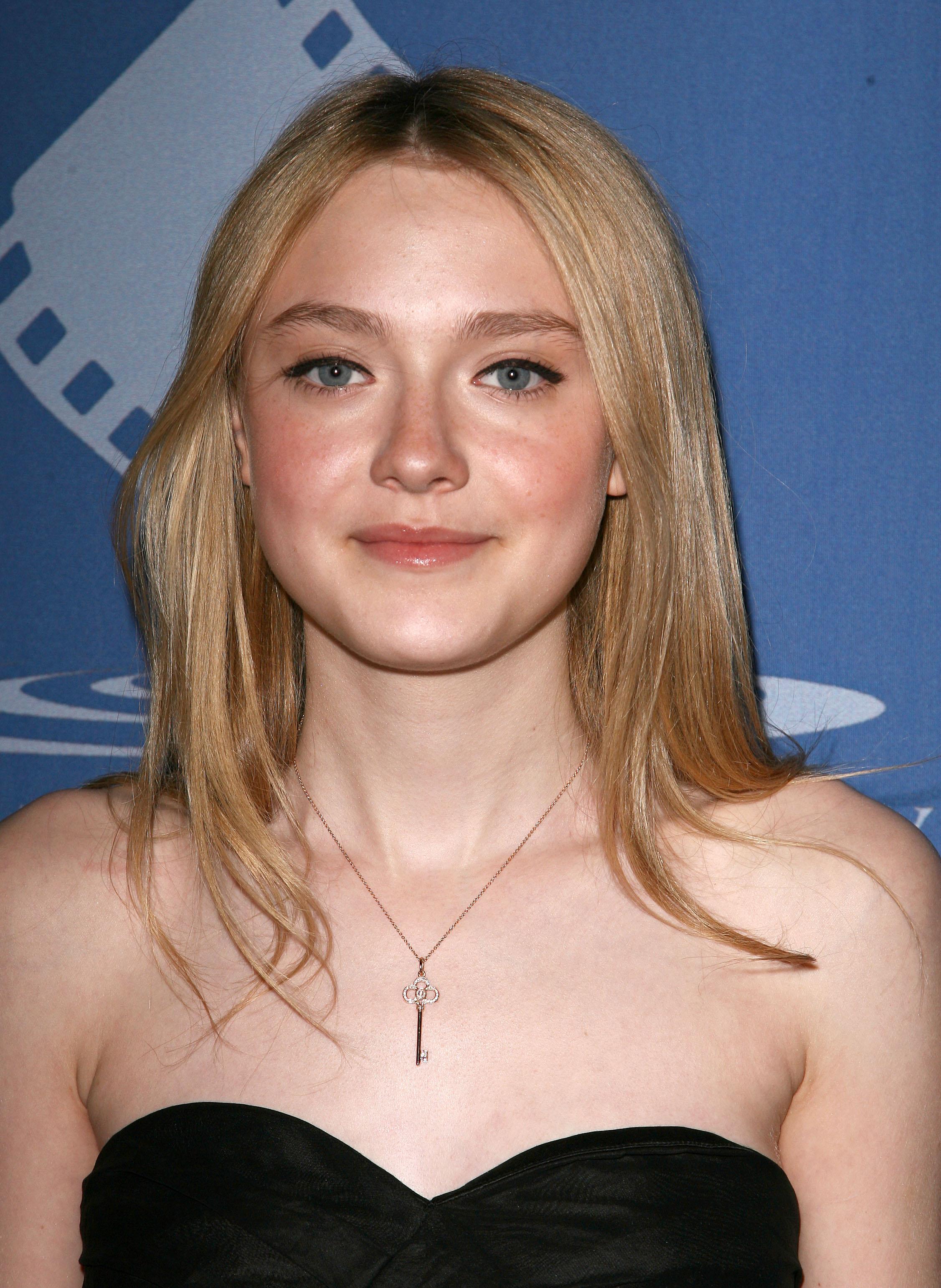 HQ
