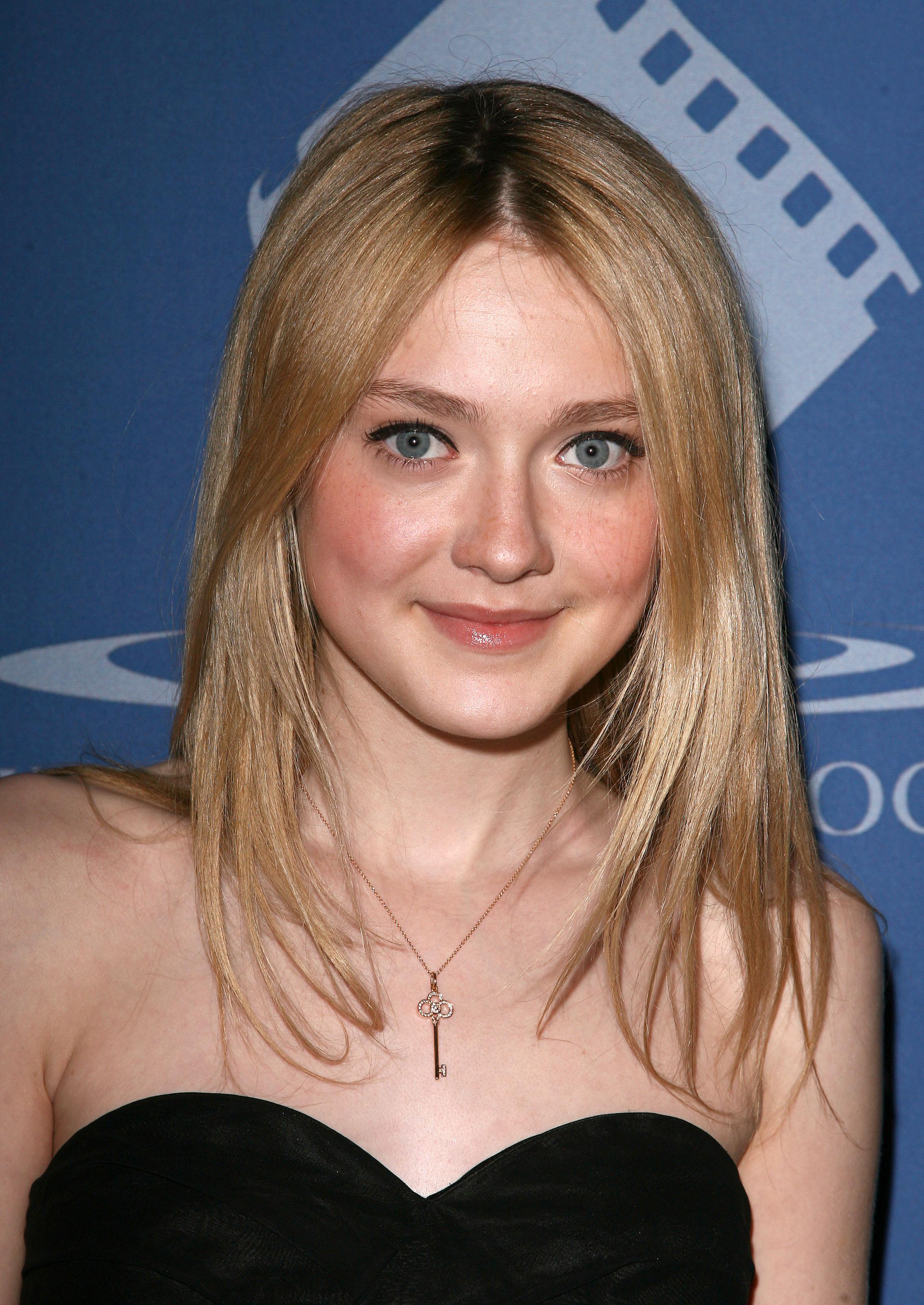 HQ
