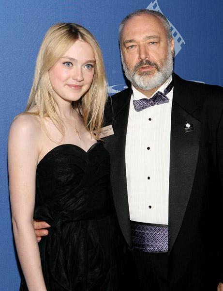 lovely-dakota-cinema-society-2010-02-27-07.jpg