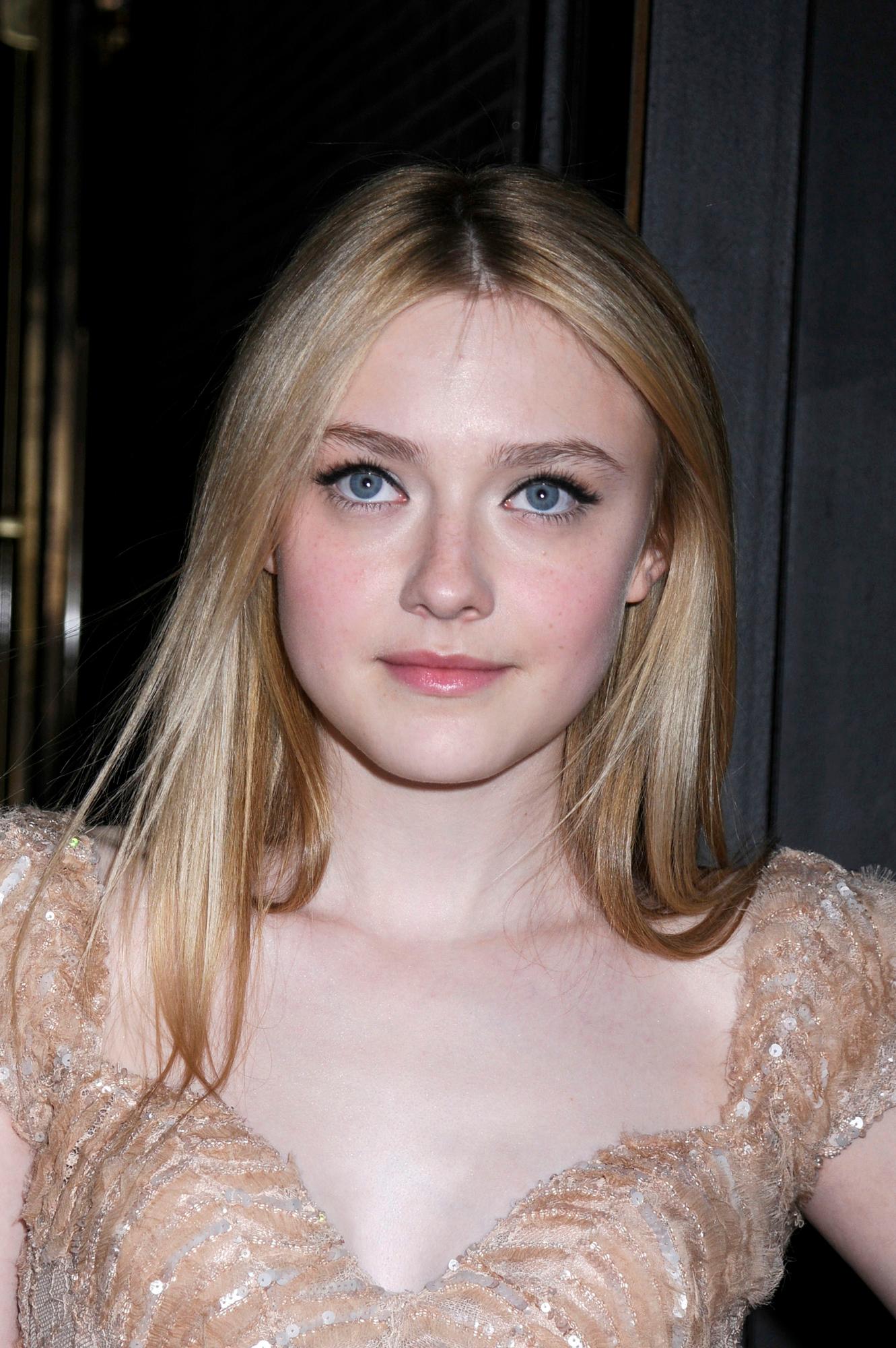 HQ
