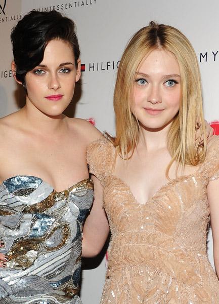 lovely-dakota-runaways-premiere-2010-03-17-34.jpg