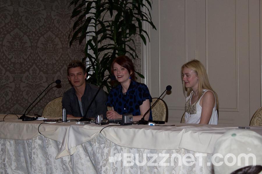 lovely-dakota-eclipse-conference-2010-06-12-03.jpg