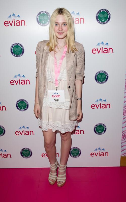 lovely-dakota-wimbledon-2011-06-20-02.jpg