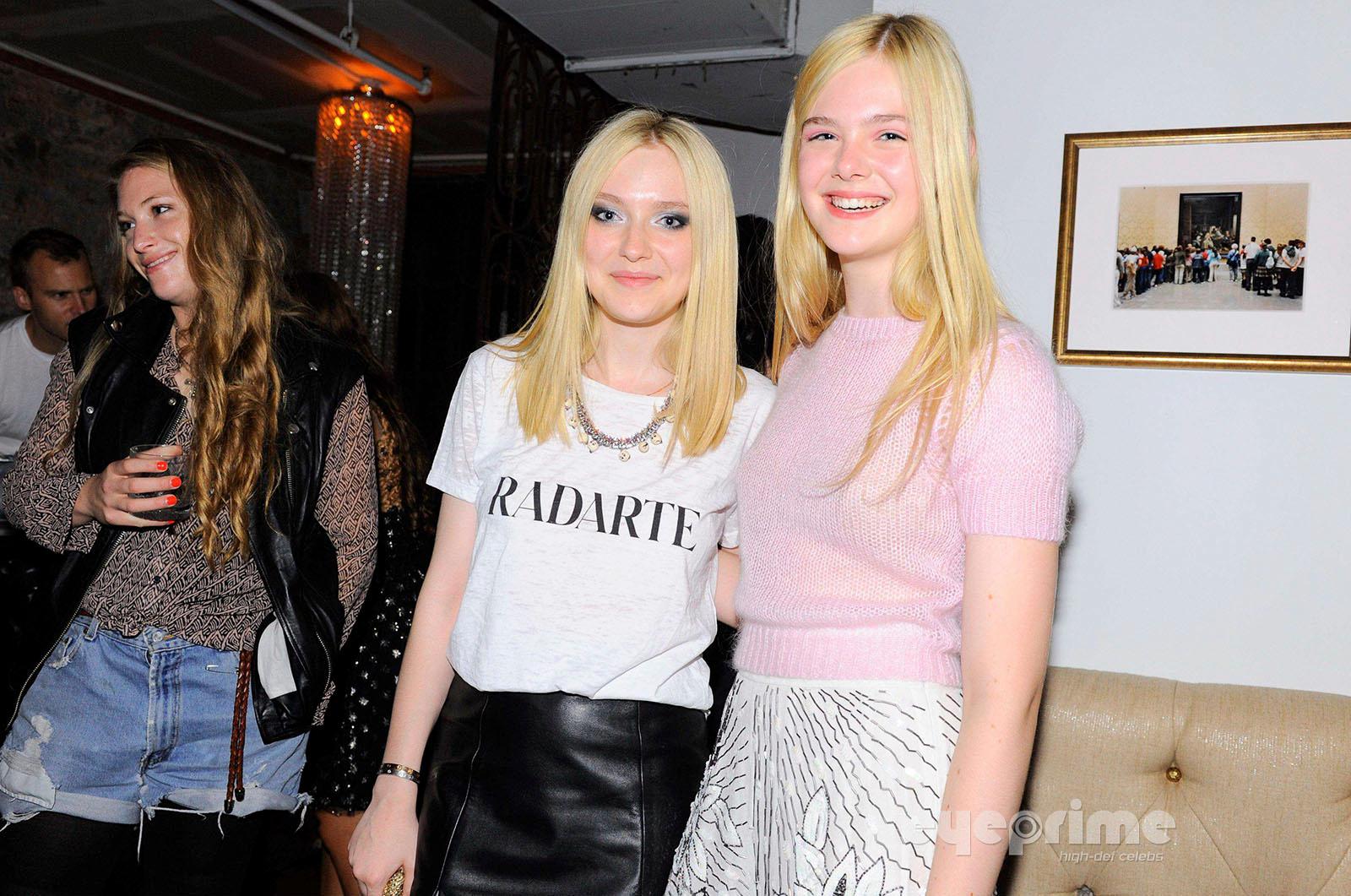 lovely-dakota-event-2011-09-13-03.jpg