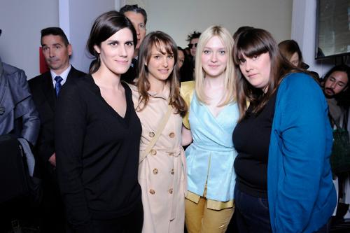 lovely-dakota-event-2012-02-14-35.jpg