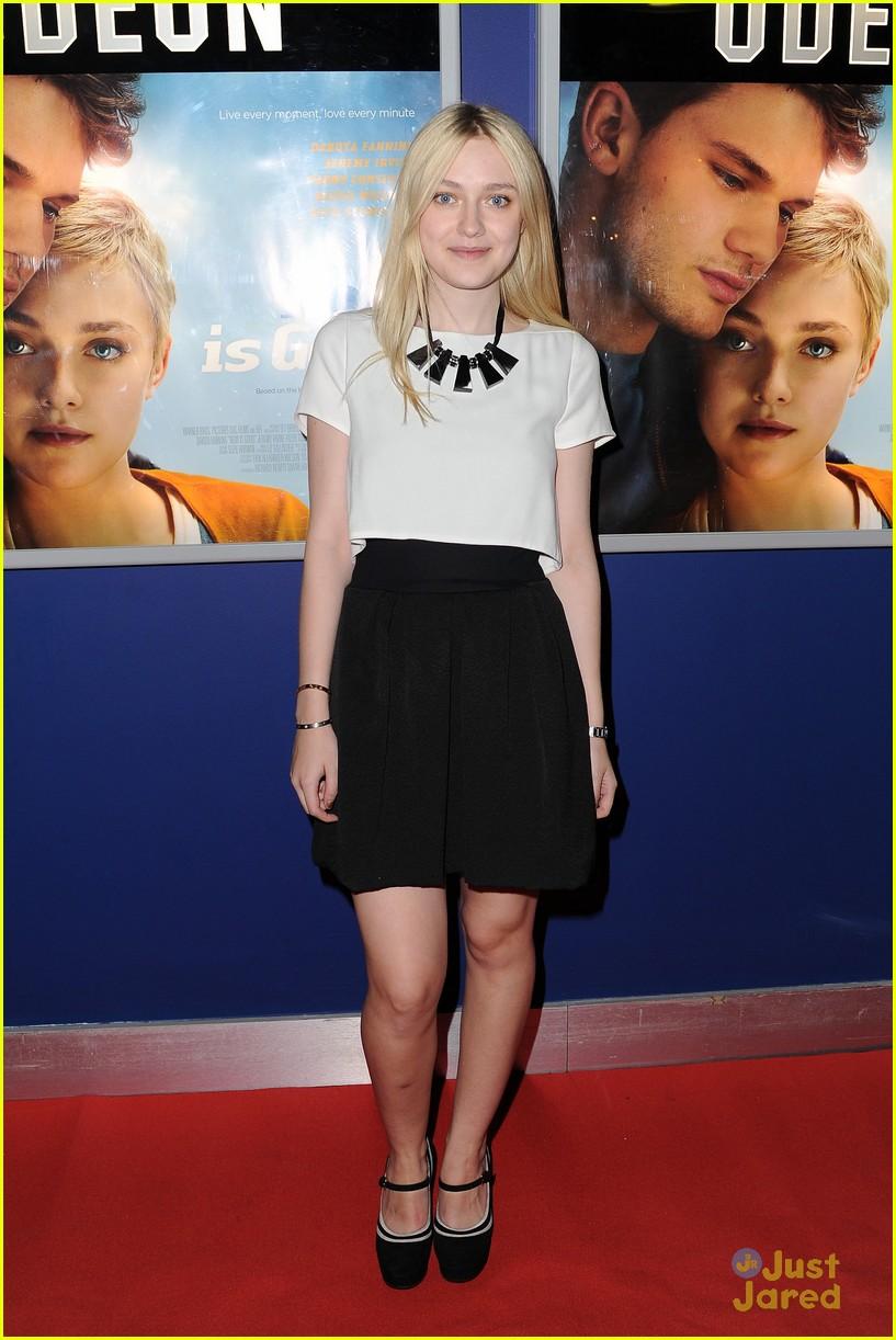 lovely-dakota-event-2012-09-12-02.jpg
