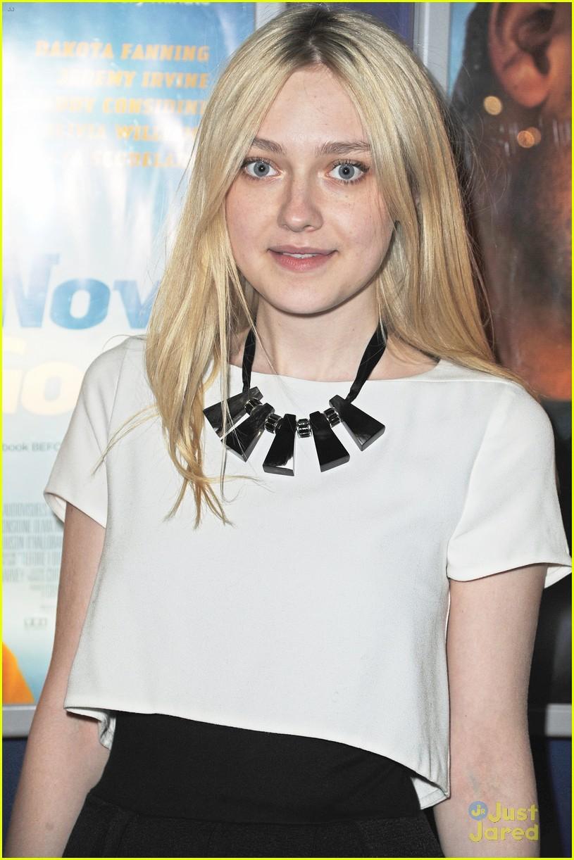 lovely-dakota-event-2012-09-12-05.jpg