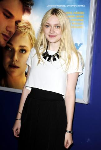 lovely-dakota-event-2012-09-12-08.jpg