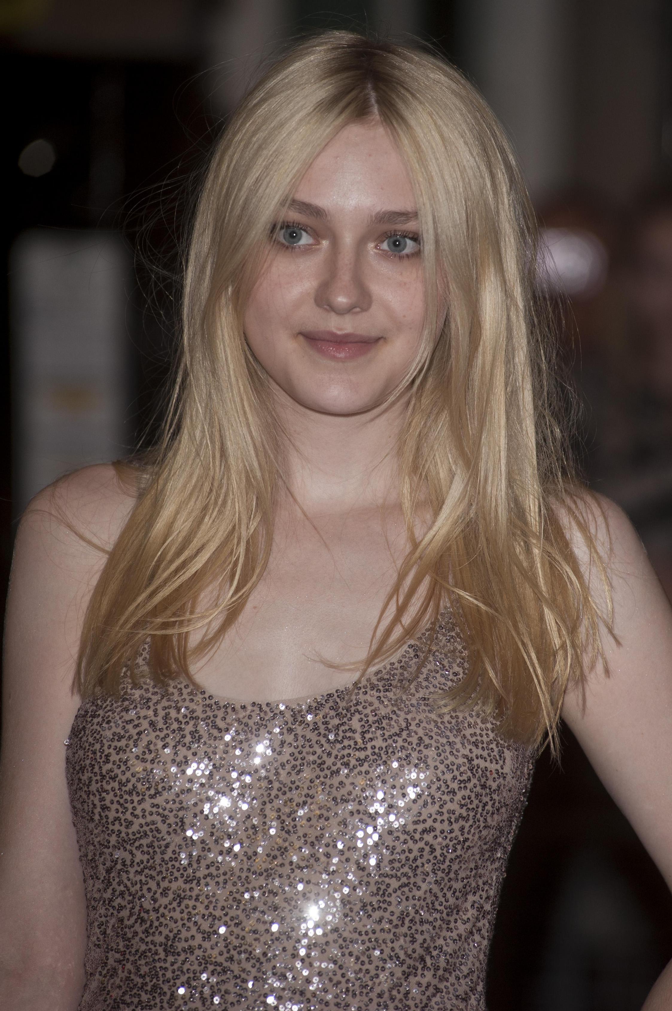 HQ
