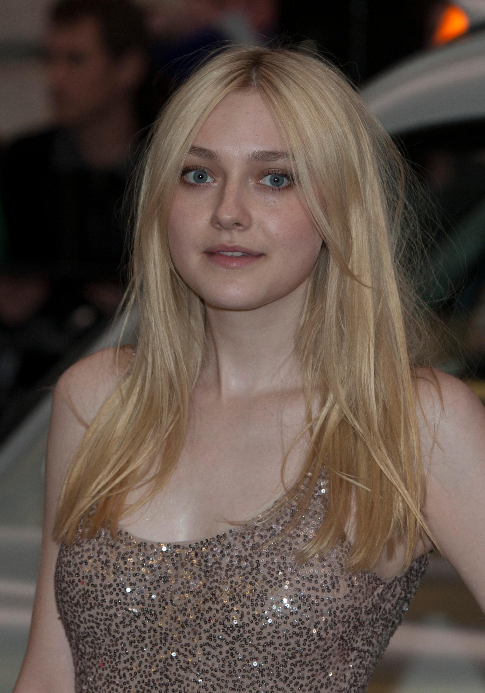 HQ

