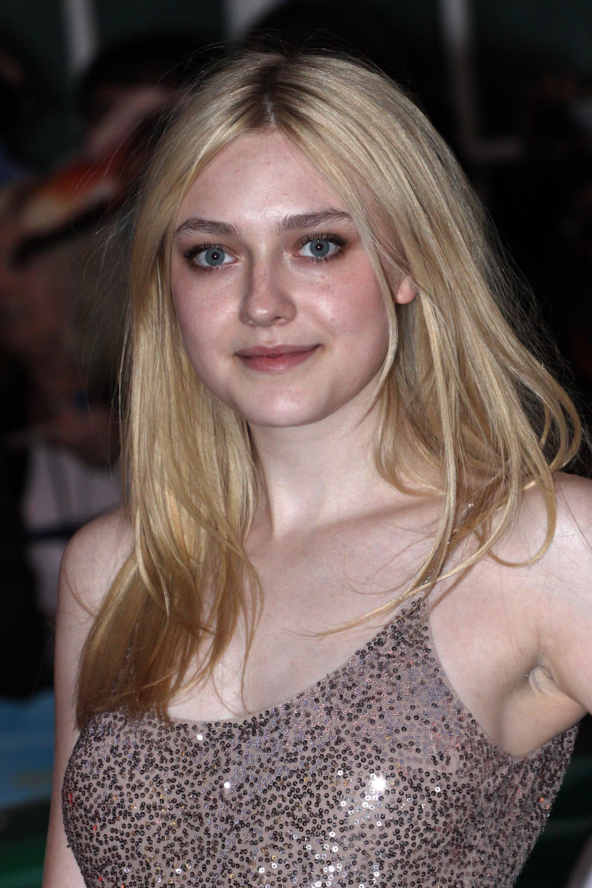 HQ
