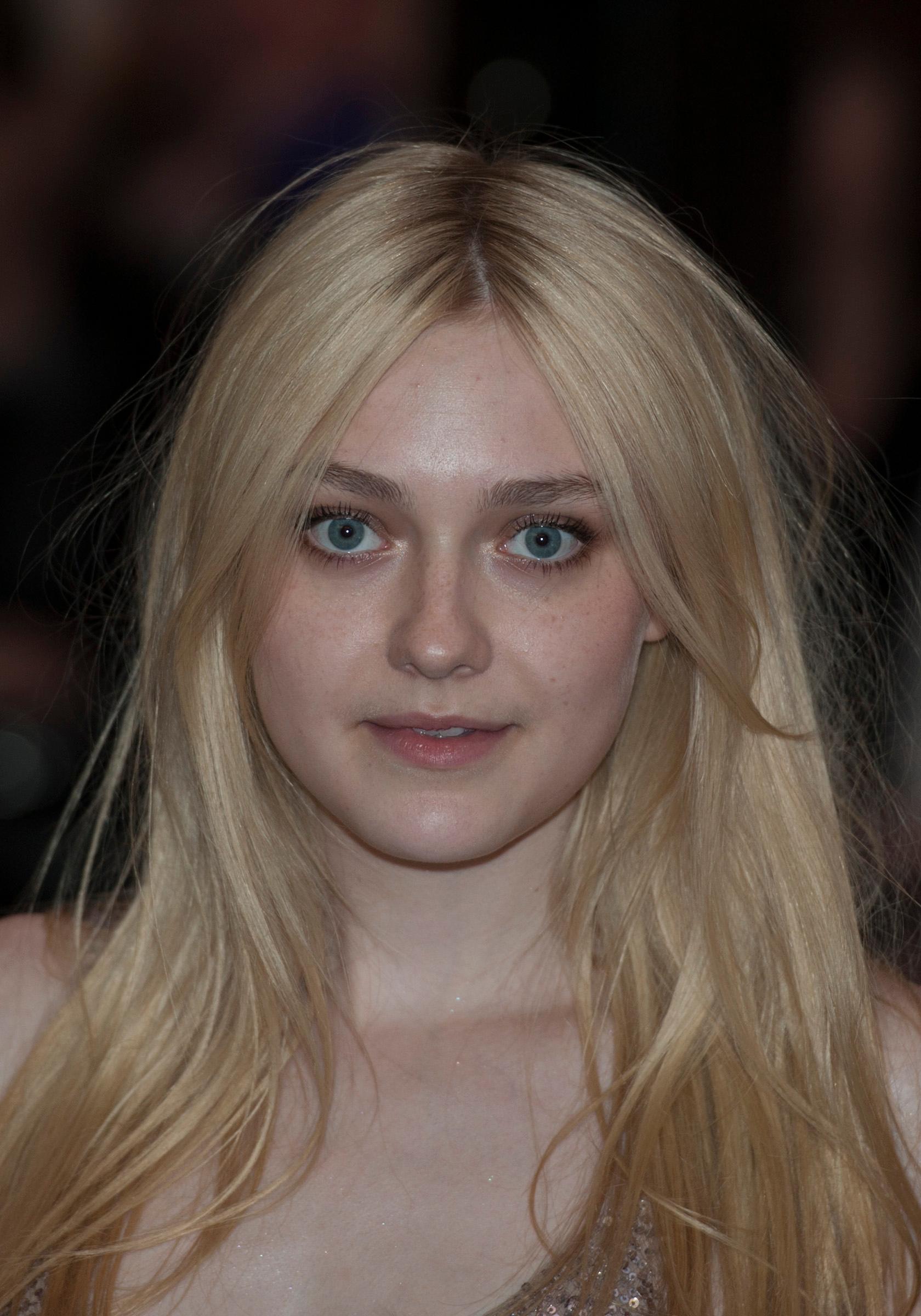 HQ
