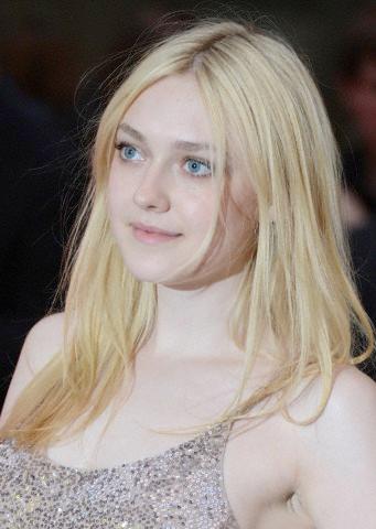 lovely-dakota-event-2012-09-13-141.jpg