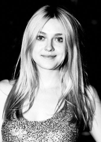 lovely-dakota-event-2012-09-13-143.jpg