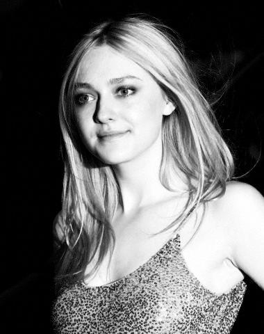 lovely-dakota-event-2012-09-13-144.jpg
