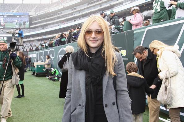 lovely-dakota-event-2012-12-02-02.jpg