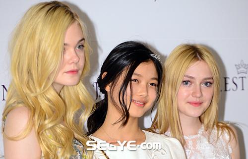 lovely-dakota-event-2013-01-07-045.jpg