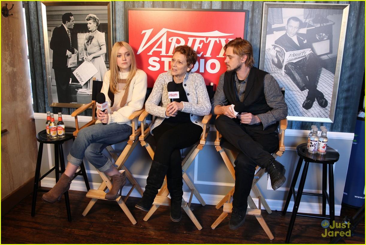 lovely-dakota-event-2013-01-22-04.jpg
