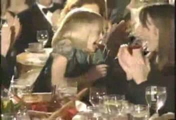 lovely-dakota-broadcast-film-critics-awards-2002-01-22-040.jpg