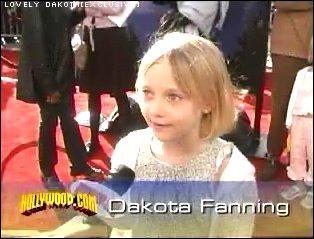 lovely-dakota-et-premiere-2002-03-16-03.jpg