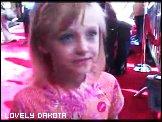 lovely-dakota-premiere-2003-03-08-06.jpg