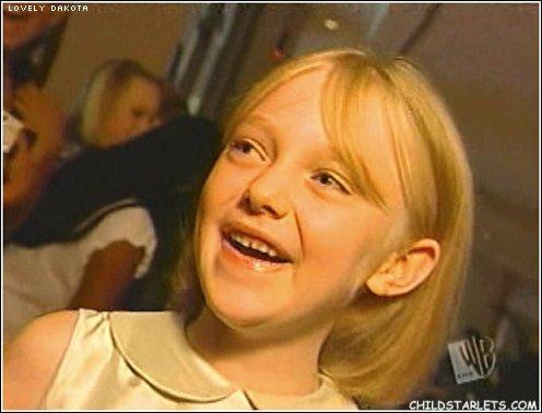 lovely-dakota-family-television-awards-2003-08-14-03.jpg