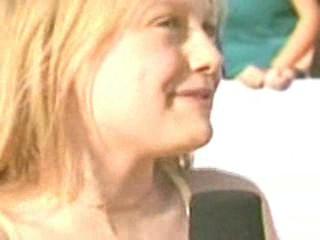lovely-dakota-mtv-red-carpet-2005-06-04-12.jpg