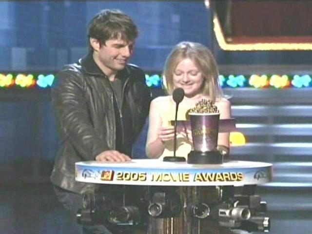 lovely-dakota-mtv-presenting-2005-06-04-45.jpg