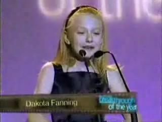 lovely-dakota-breakthrough-awards-2005-12-04-055.jpg