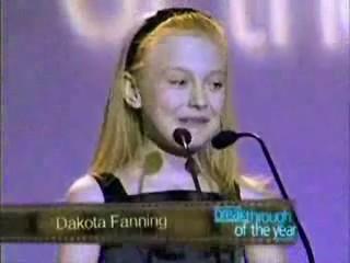lovely-dakota-breakthrough-awards-2005-12-04-057.jpg