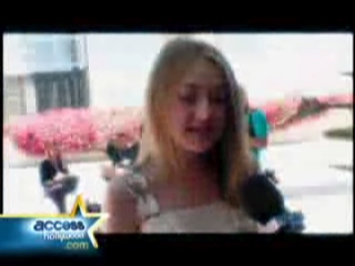 lovely-dakota-san-diego-comic-con-2008-07-24-01.jpeg