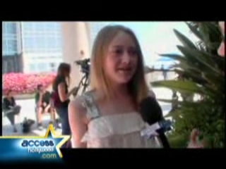 lovely-dakota-san-diego-comic-con-2008-07-24-41.jpeg