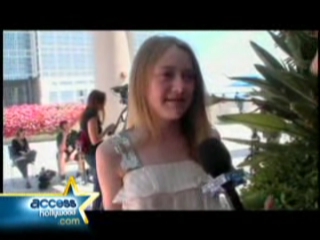 lovely-dakota-san-diego-comic-con-2008-07-24-43.jpeg