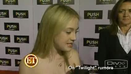 lovely-dakota-push-premiere-2009-01-29-10.jpg