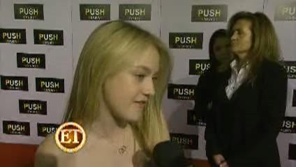 lovely-dakota-push-premiere-2009-01-29-16.jpg