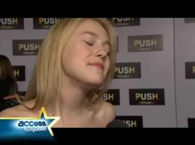 lovely-dakota-push-premiere-2009-01-29-03.jpg